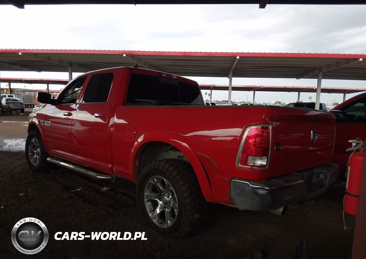 2016 Ram 1500 Laramie VIN:1C6RR7VT1GS409820 - 3