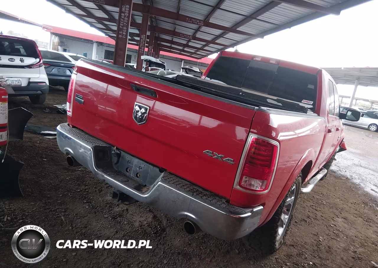 2016 Ram 1500 Laramie VIN:1C6RR7VT1GS409820 - 4