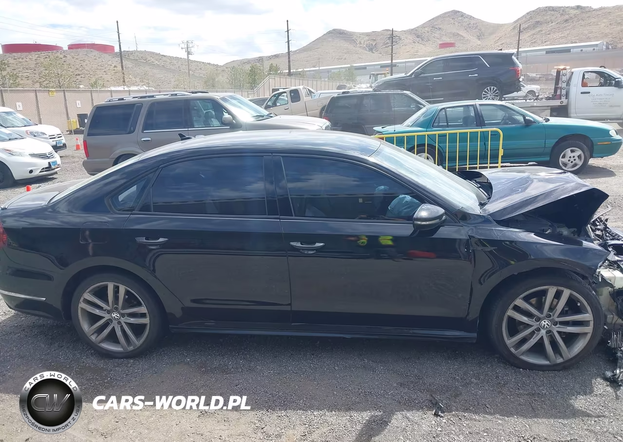 2018 Volkswagen Passat 2.0T R-Line-2.0T S VIN:1VWAA7A31JC008513 - 13