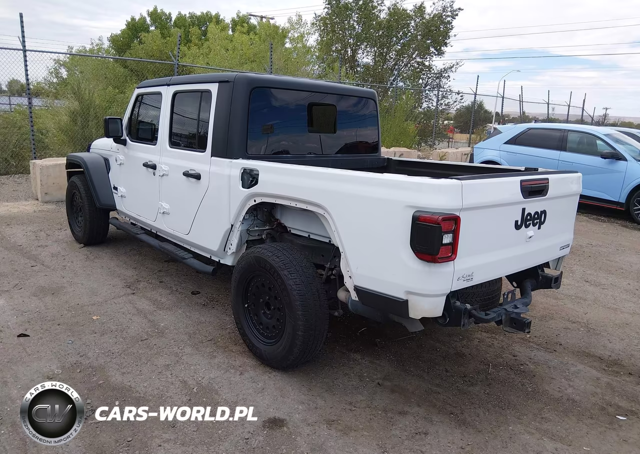 2020 Jeep Gladiator Sport S 4X4 VIN:1C6HJTAG2LL132006 - 3