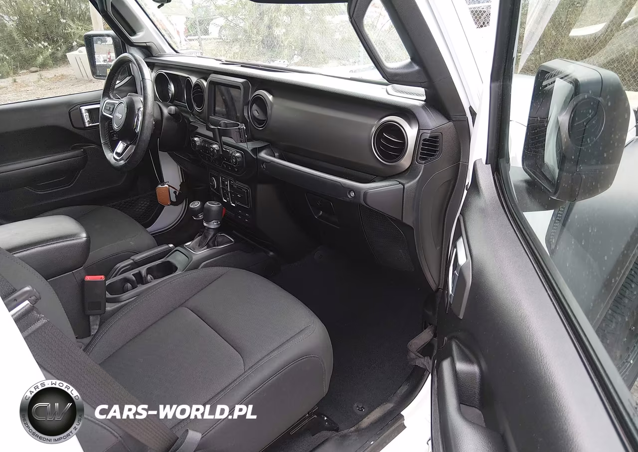 2020 Jeep Gladiator Sport S 4X4 VIN:1C6HJTAG2LL132006 - 5