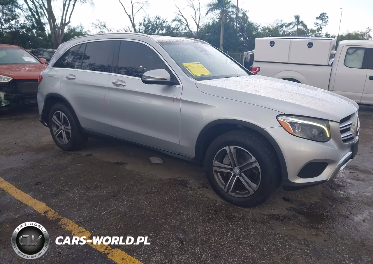 2016 Mercedes-Benz Glc 300 4Matic – zdjęcie 1 z 16