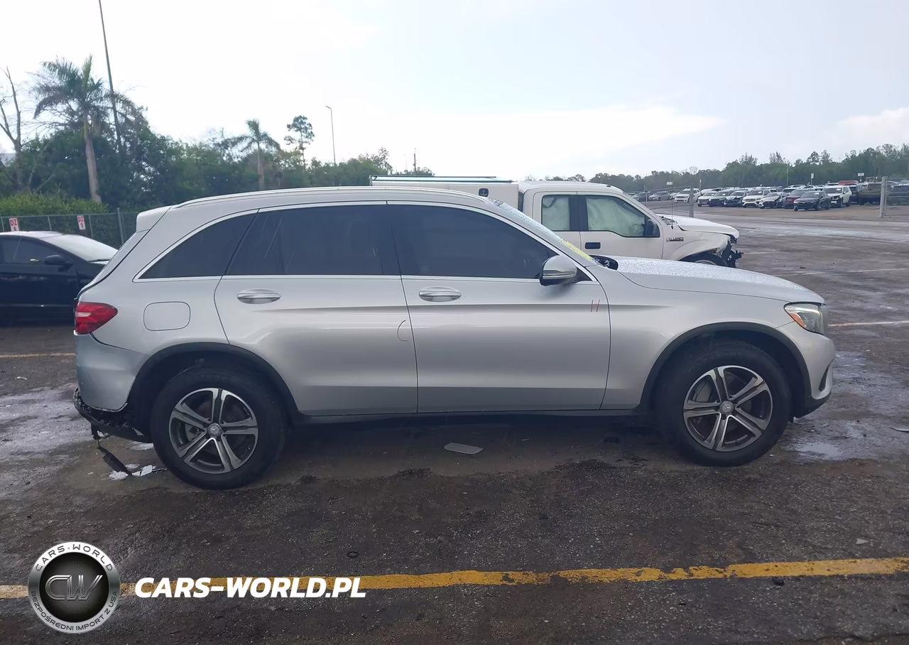 2016 Mercedes-Benz Glc 300 4Matic VIN:WDC0G4KB6GF083582 - 13