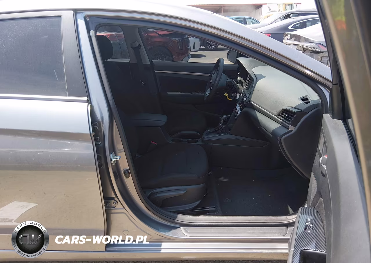 2019 Hyundai Elantra Sel VIN:5NPD84LF6KH428520 - 5