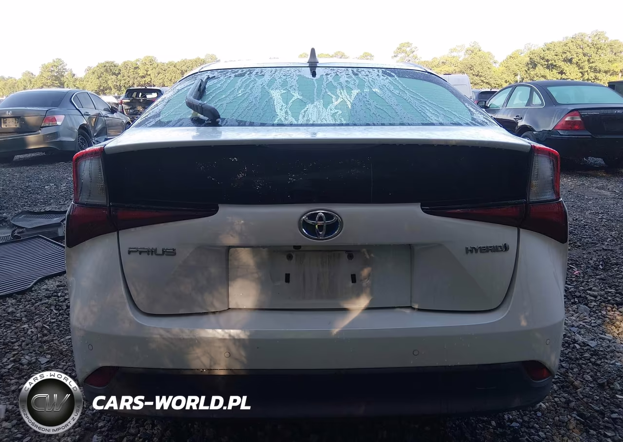 2021 Toyota Prius Le VIN:JTDKAMFU6M3138332 - 17