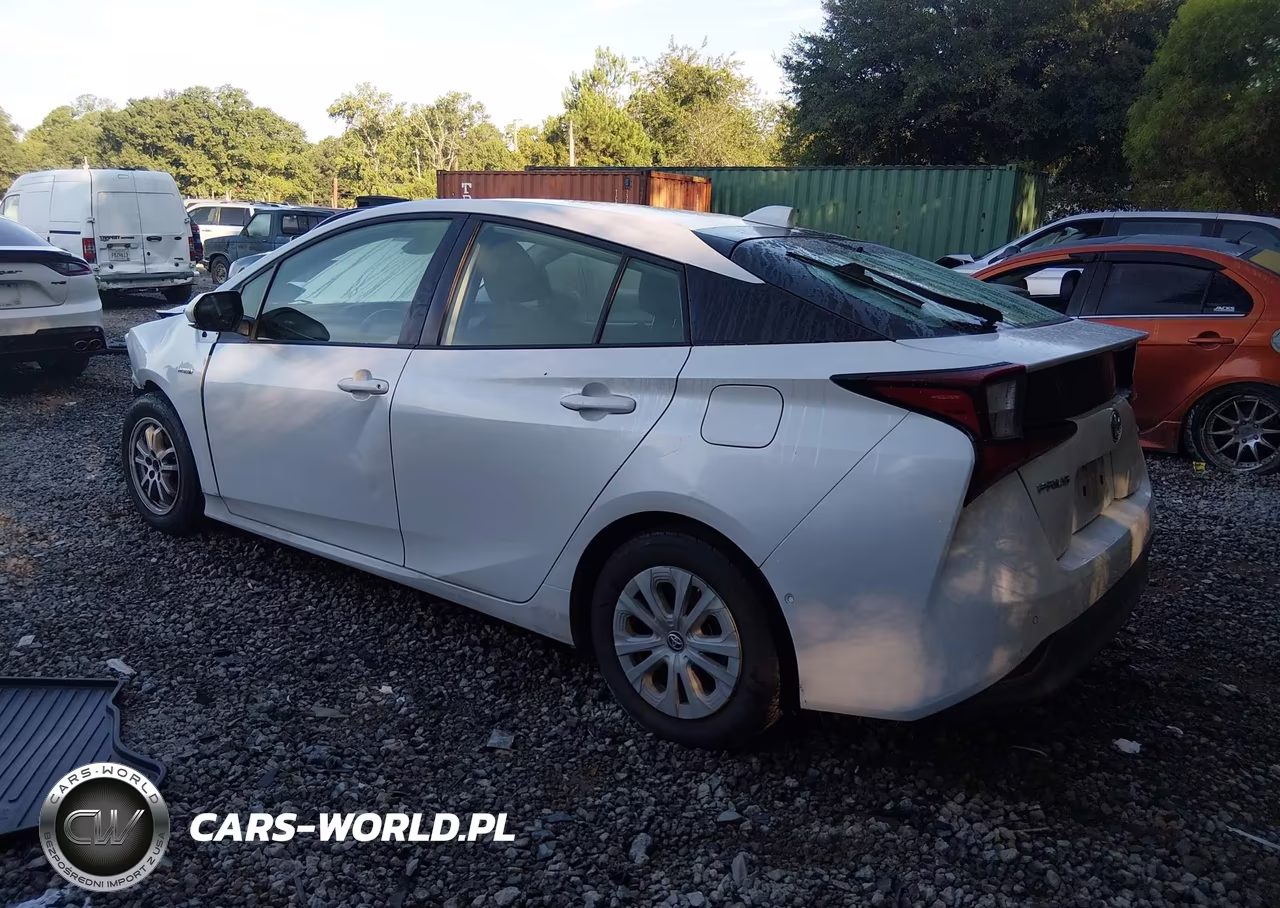 2021 Toyota Prius Le VIN:JTDKAMFU6M3138332 - 3