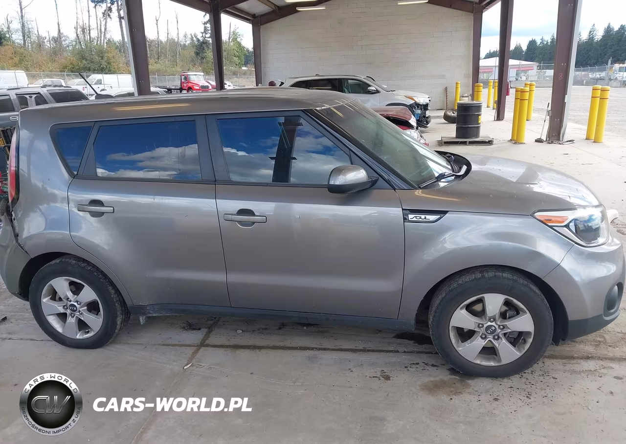 2018 Kia Soul VIN:KNDJN2A28J7567051 - 13