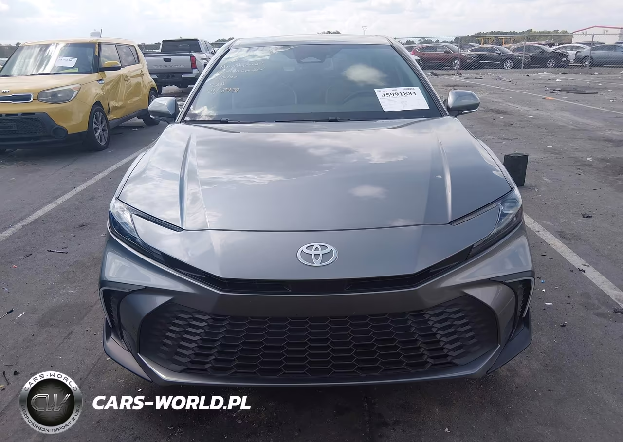 2026 Toyota Camry Se VIN:4T1DAACKXTU688938 - 13