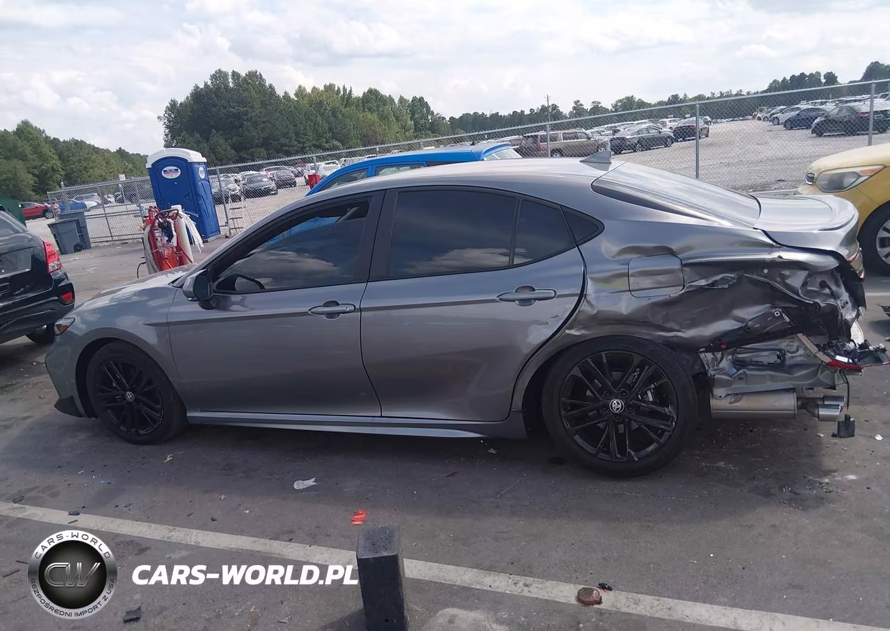 2026 Toyota Camry Se VIN:4T1DAACKXTU688938 - 15