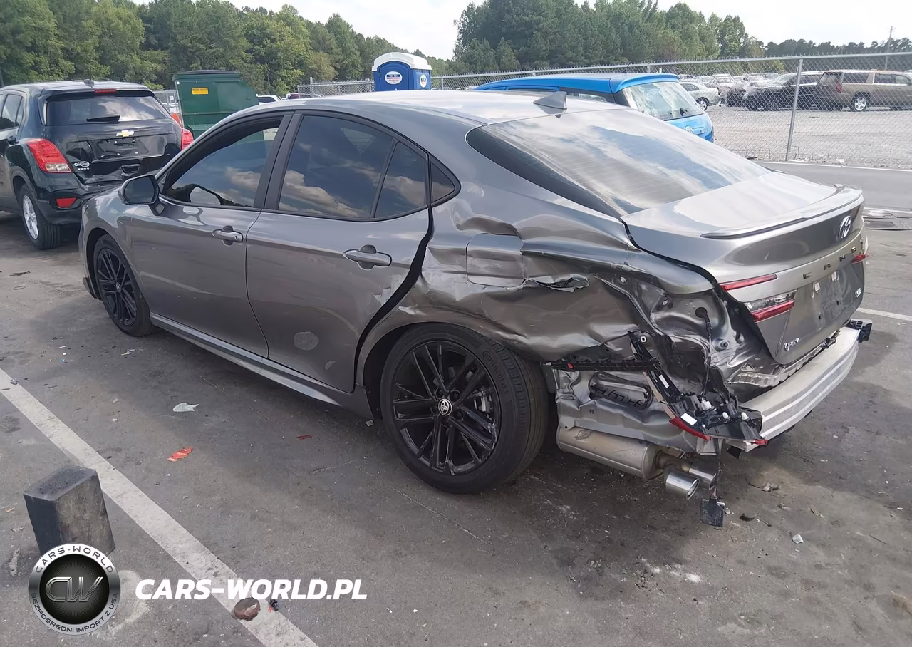 2026 Toyota Camry Se VIN:4T1DAACKXTU688938 - 3