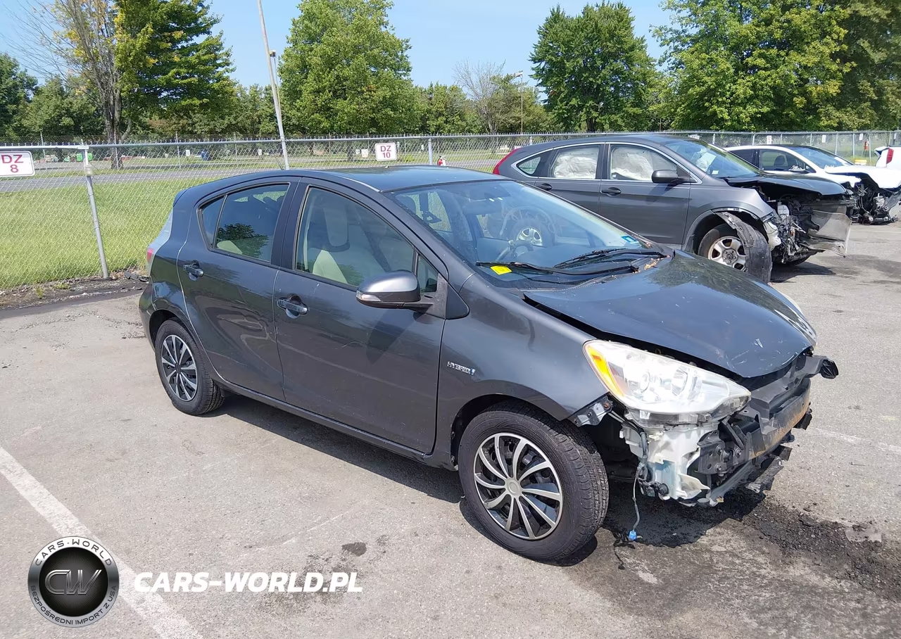 2013 Toyota Prius C One