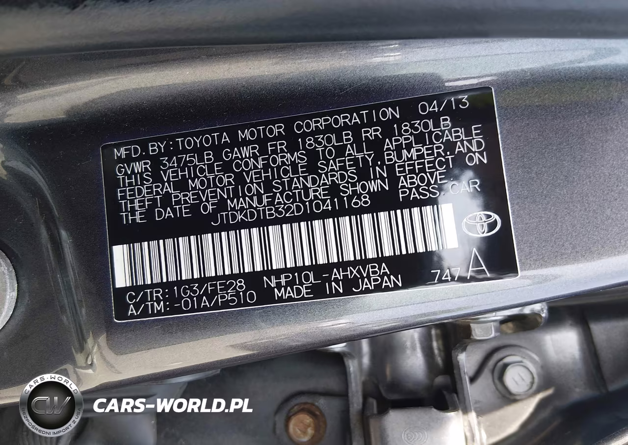2013 Toyota Prius C One VIN:JTDKDTB32D1041168 - 9