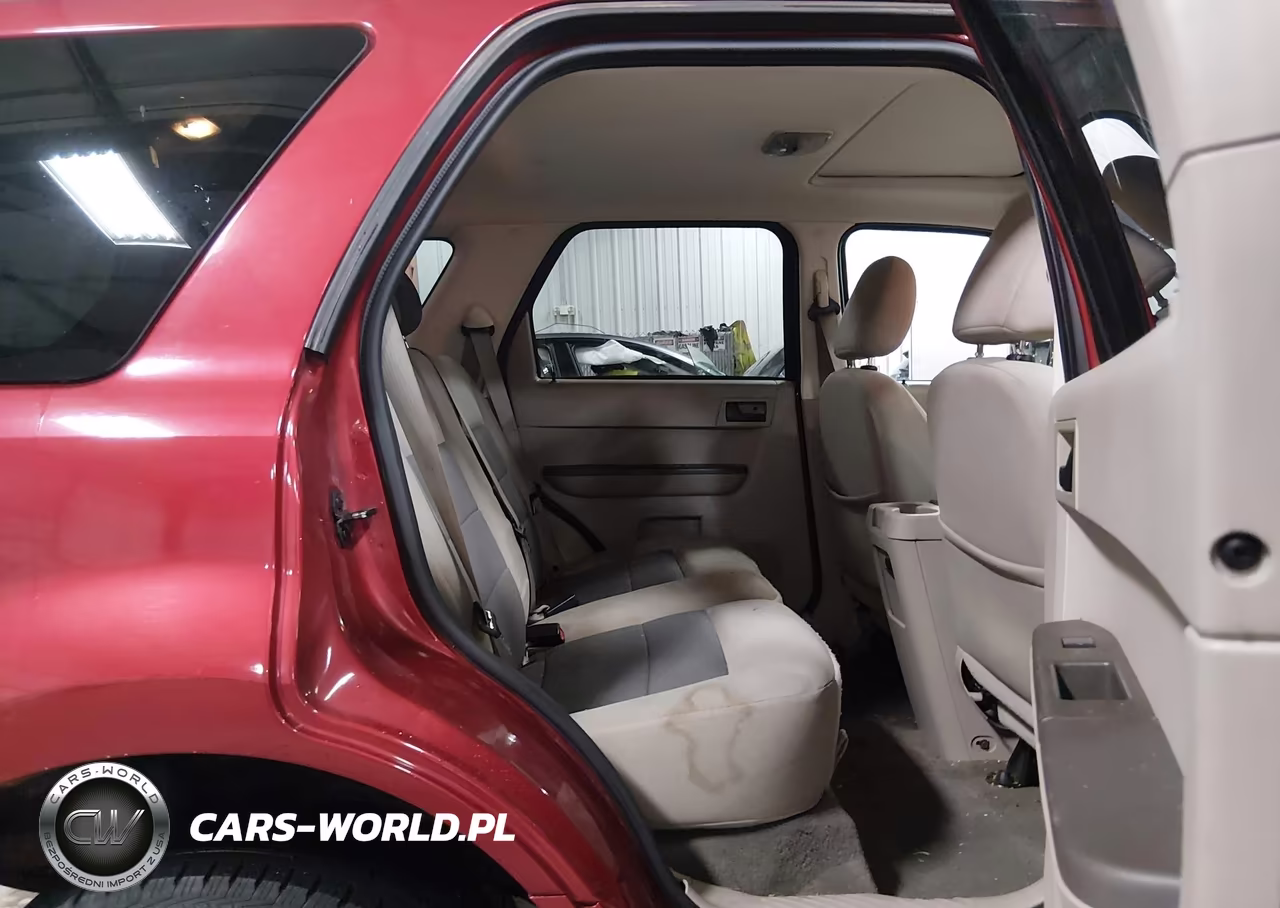 2008 Ford Escape Xlt VIN:1FMCU03188KE78782 - 8