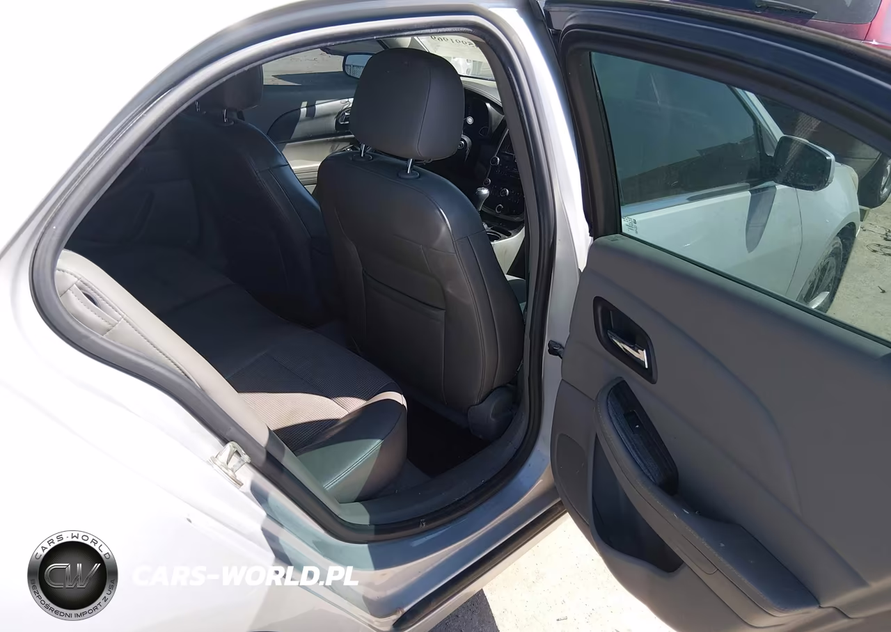 2014 Chevrolet Malibu 2Lt VIN:1G11E5SL0EF197307 - 8