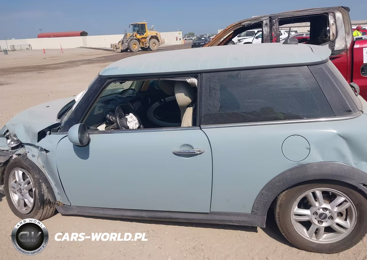 2013 Mini Hardtop Cooper VIN:WMWSU3C52DT687201 - 13
