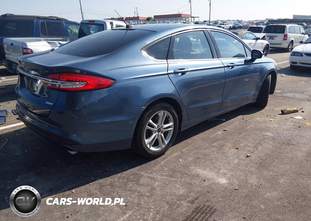 2018 Ford Fusion Se VIN:3FA6P0HD4JR224392 - 4