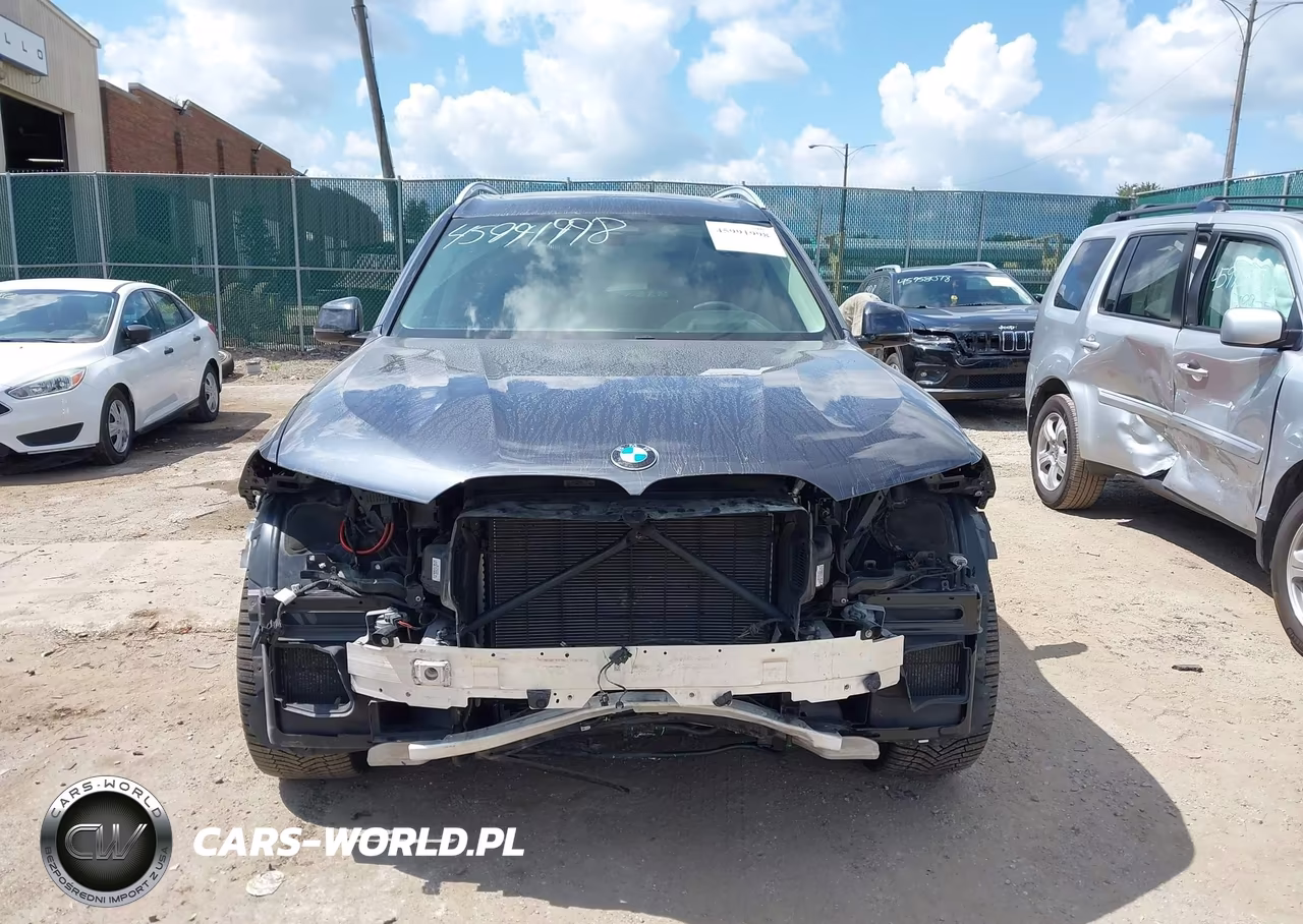 2019 BMW X7 xDrive50I VIN:5UXCX4C5XKLB40079 - 13