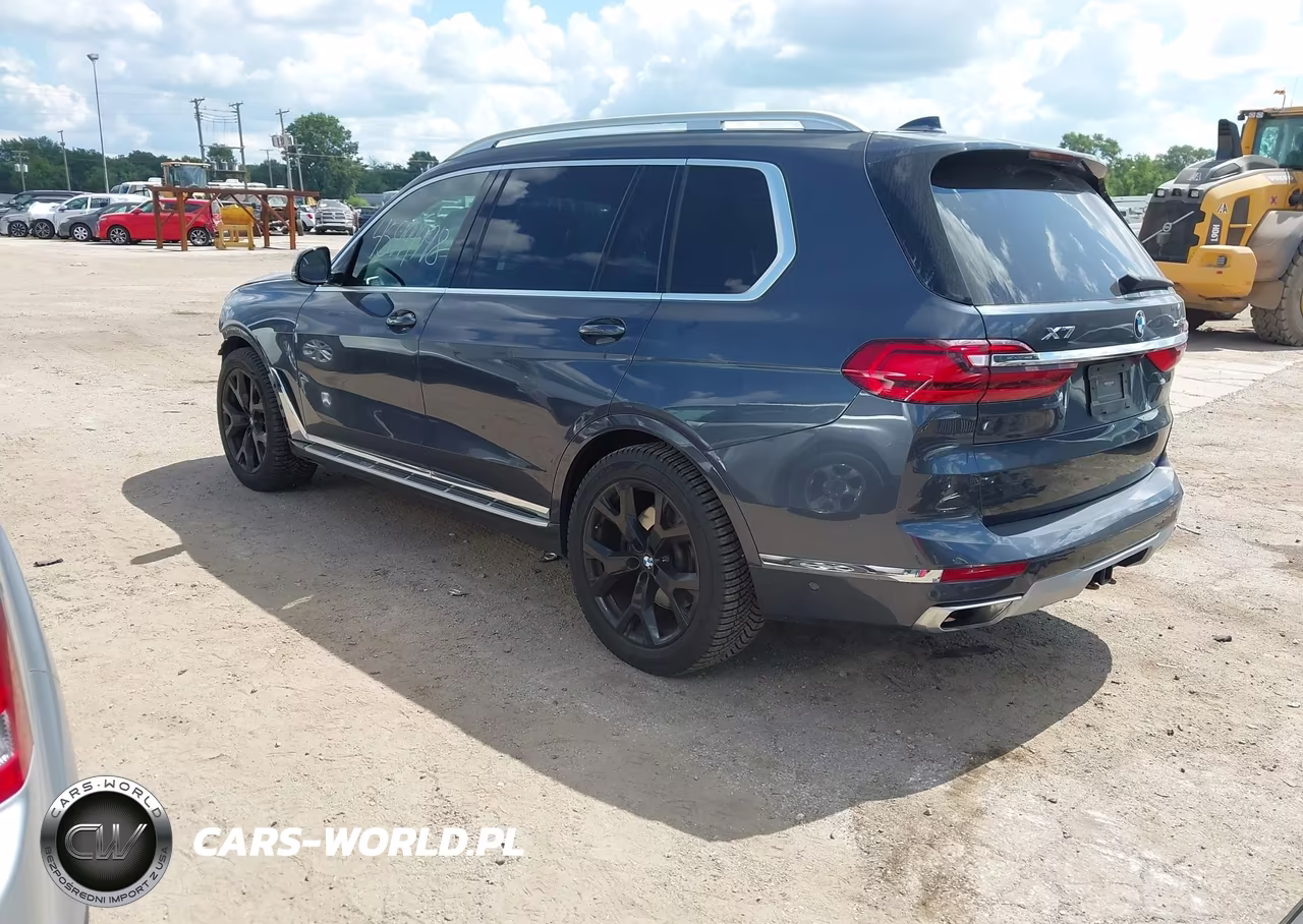 2019 BMW X7 xDrive50I VIN:5UXCX4C5XKLB40079 - 3