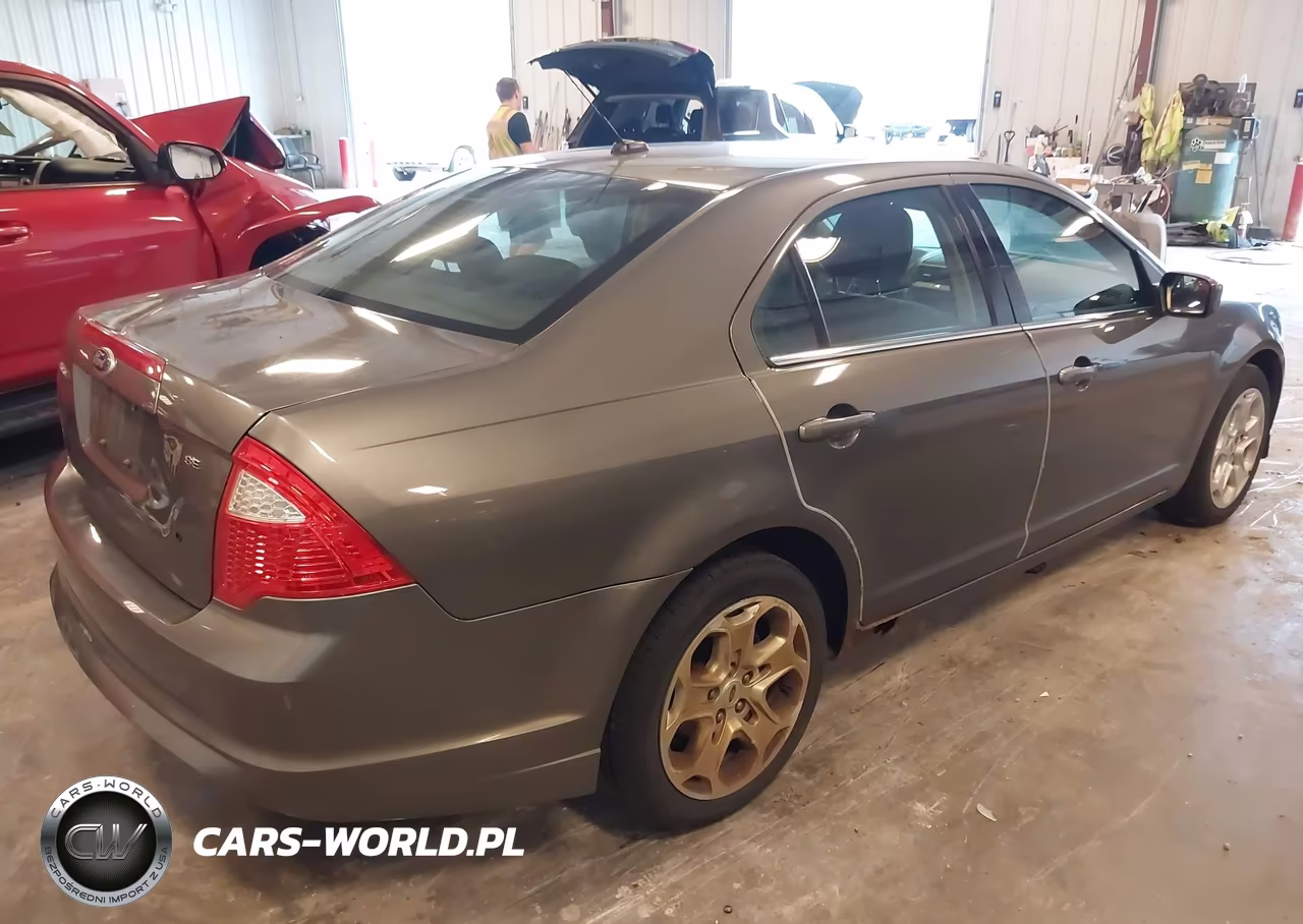 2010 Ford Fusion Se VIN:3FAHP0HA8AR421662 - 4