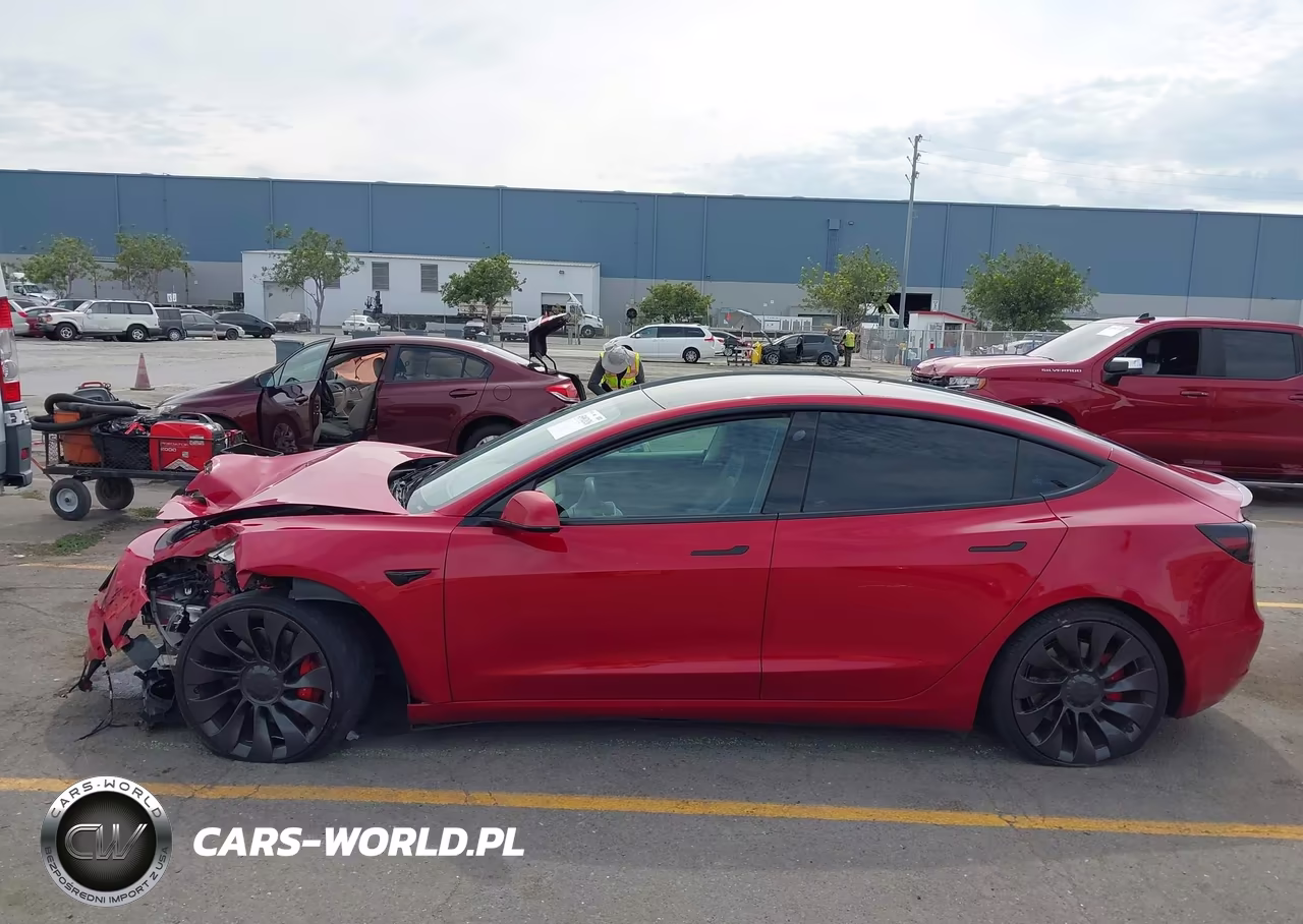 2022 Tesla Model 3 Performance Dual Motor All-Wheel Drive VIN:5YJ3E1EC3NF131357 - 13