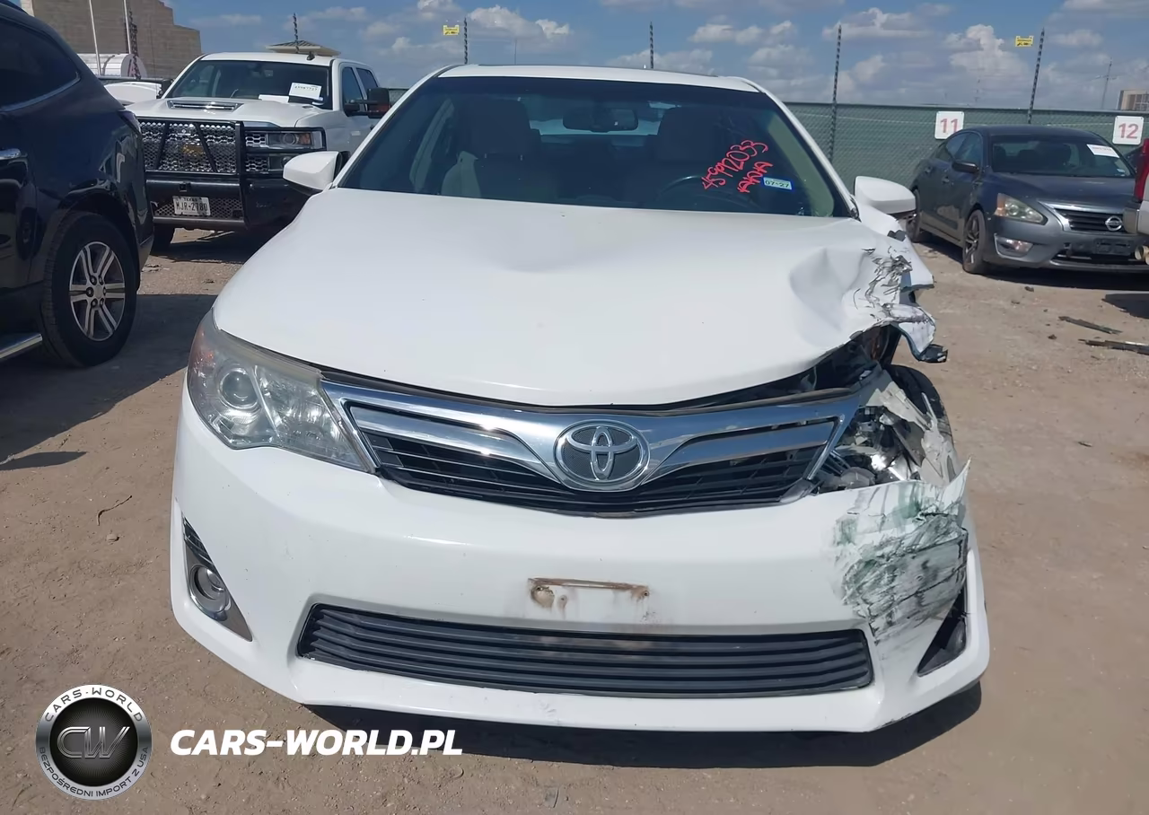 2014 Toyota Camry Xle VIN:4T4BF1FK5ER379973 - 13