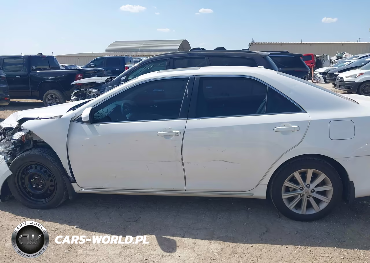 2014 Toyota Camry Xle VIN:4T4BF1FK5ER379973 - 15
