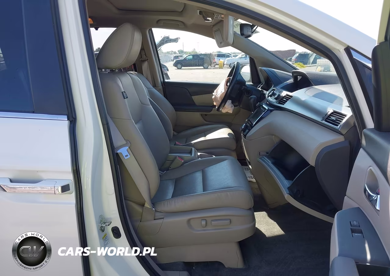 2015 Honda Odyssey Ex-L VIN:5FNRL5H67FB068357 - 5