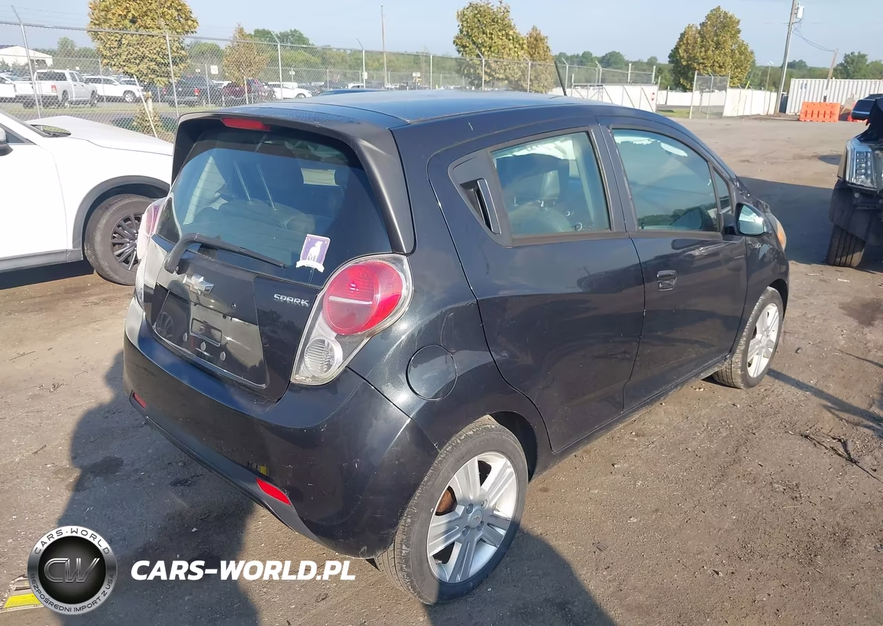 2013 Chevrolet Spark Ls Auto VIN:KL8CB6S91DC552075 - 4