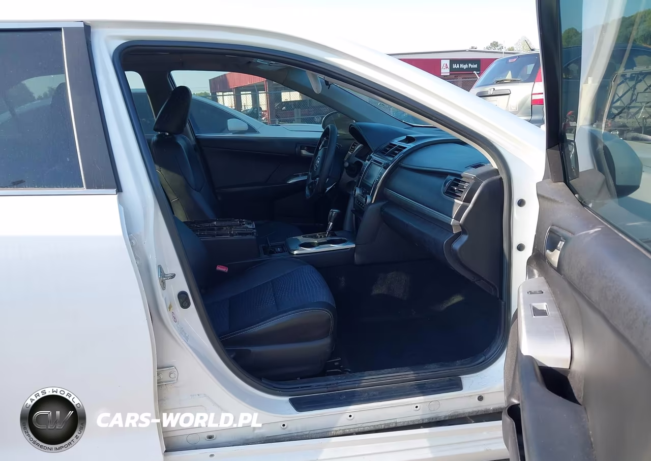 2014 Toyota Camry Se VIN:4T1BF1FK6EU824442 - 5
