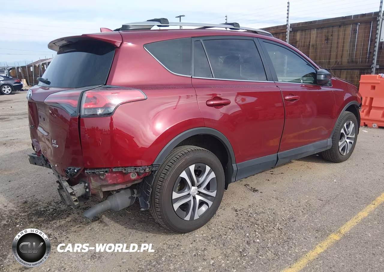 2018 Toyota Rav4 Le VIN:JTMBFREV9JD223518 - 4