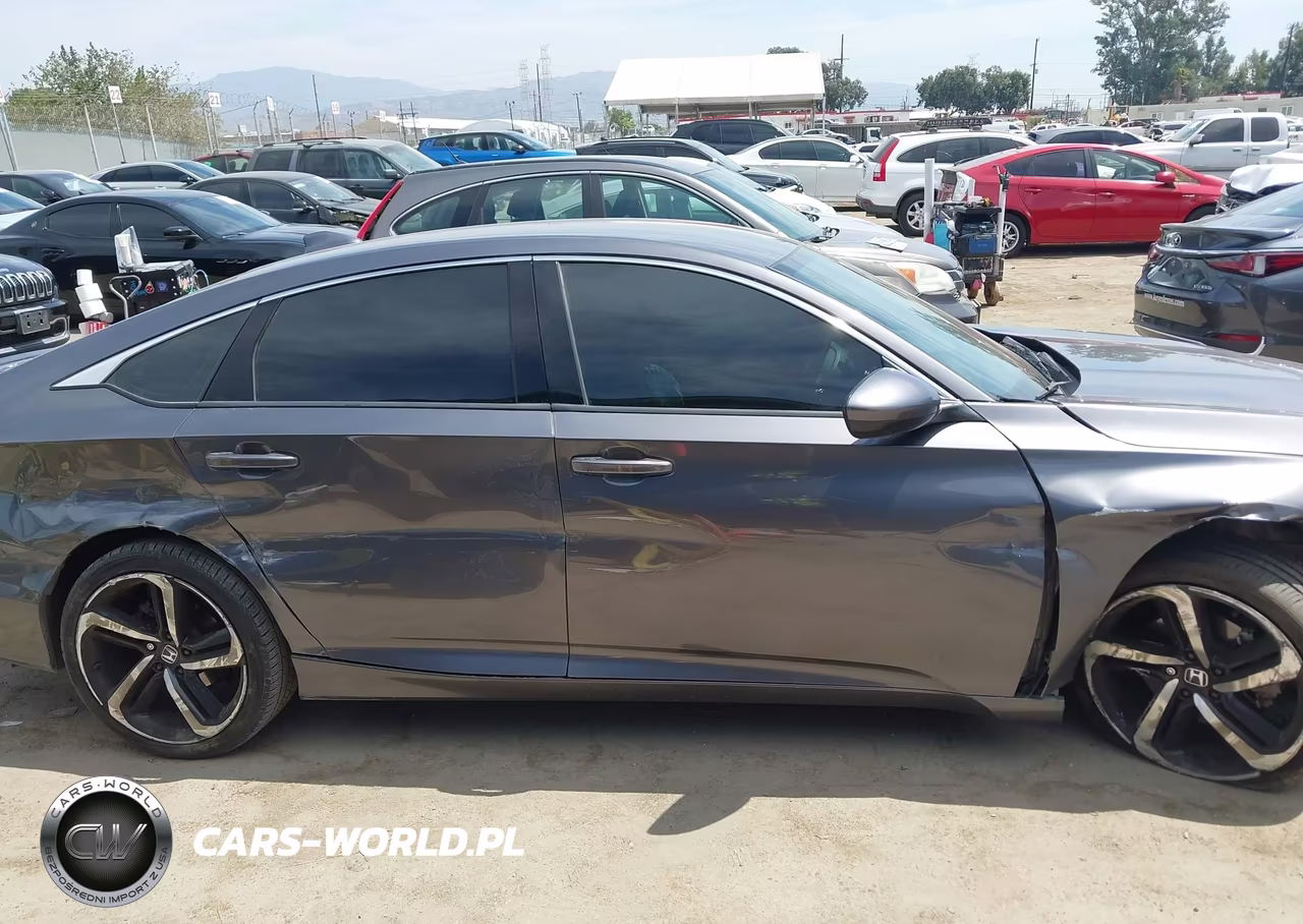 2018 Honda Accord Sport VIN:1HGCV1F37JA004761 - 13