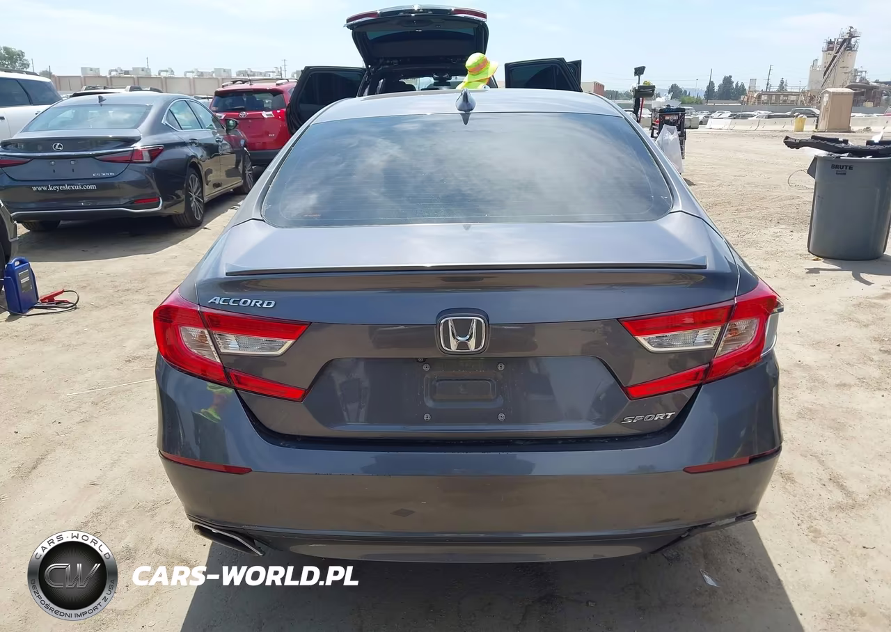 2018 Honda Accord Sport VIN:1HGCV1F37JA004761 - 16
