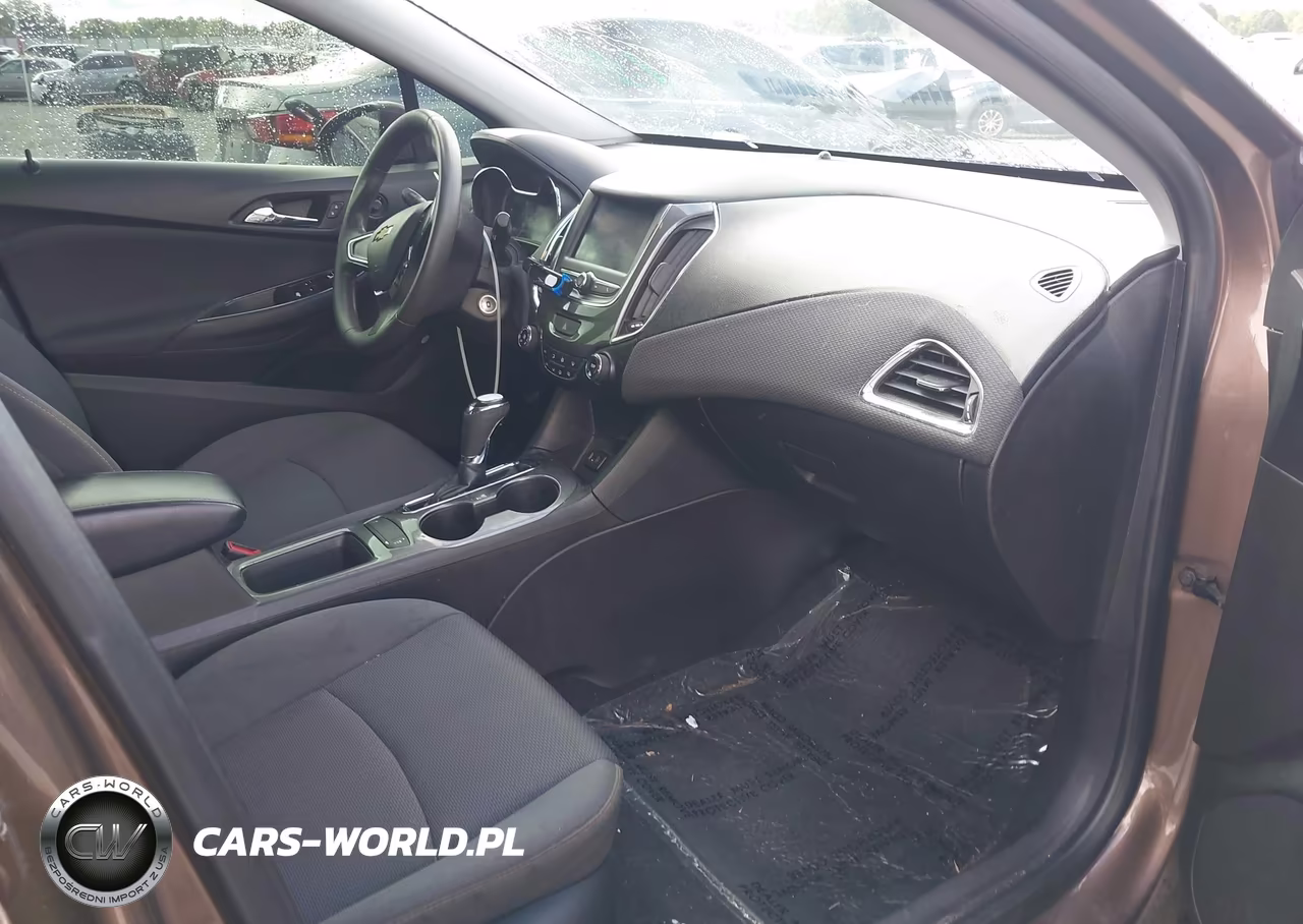 2019 Chevrolet Cruze Ls VIN:1G1BC5SM4K7130850 - 5