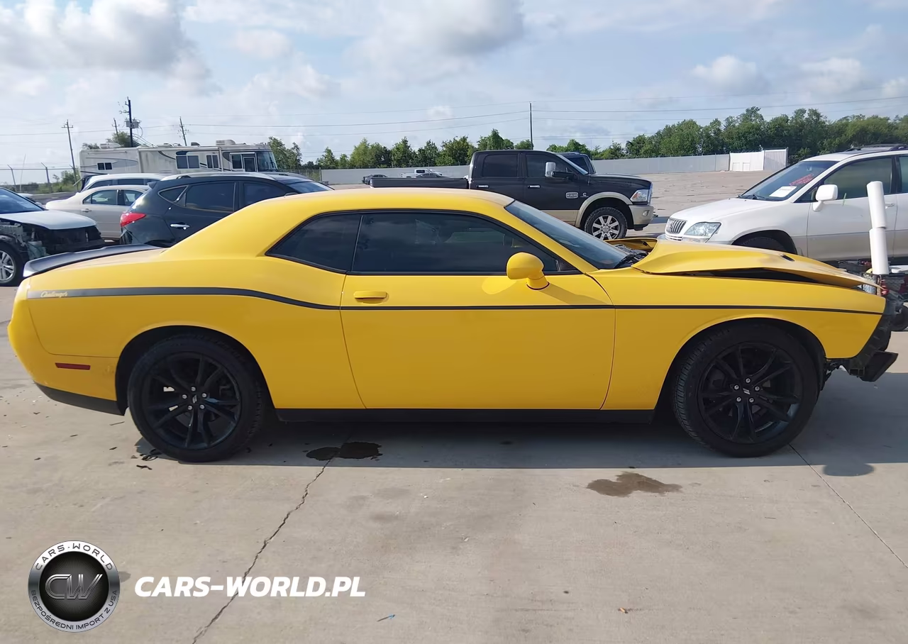 2018 Dodge Challenger Sxt VIN:2C3CDZAG0JH333334 - 13