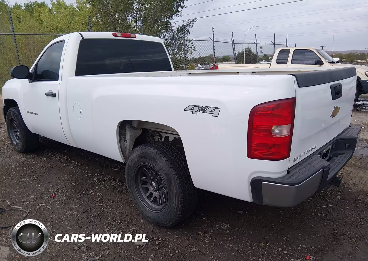2011 Chevrolet Silverado 1500 Work Truck VIN:1GCNKPEX1BZ206098 - 3