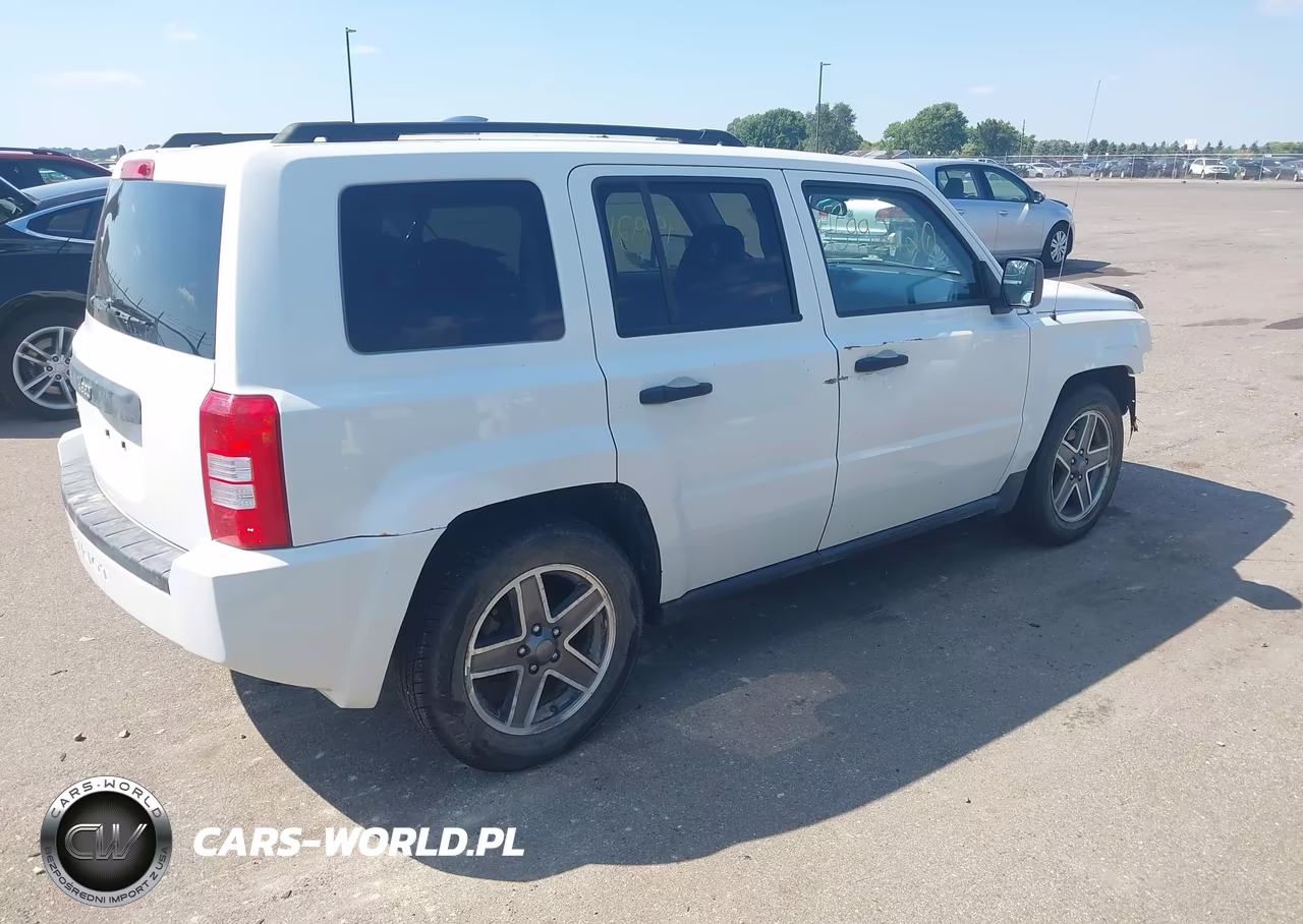 2009 Jeep Patriot Sport VIN:1J4FF28B49D229260 - 4