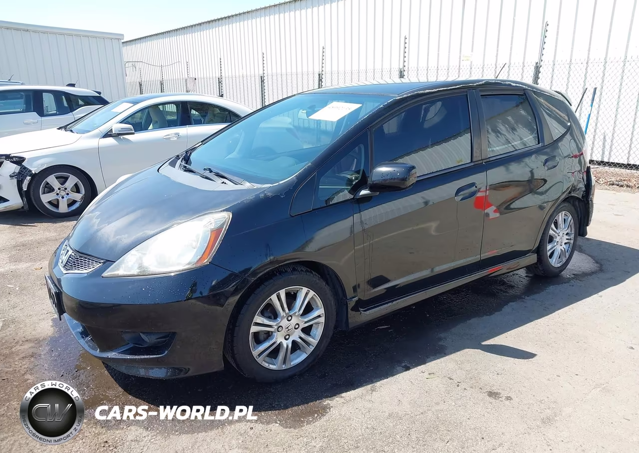 2011 Honda Fit Sport VIN:JHMGE8H50BS010452 - 2