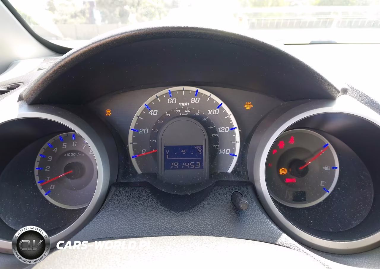 2011 Honda Fit Sport VIN:JHMGE8H50BS010452 - 7