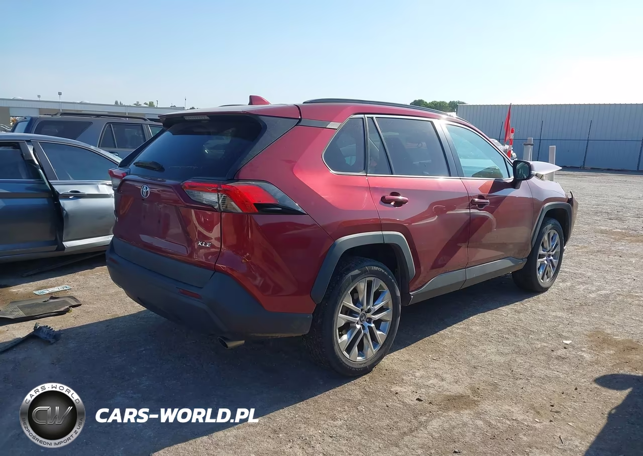 2021 Toyota Rav4 Xle Premium VIN:2T3C1RFV2MW114519 - 4