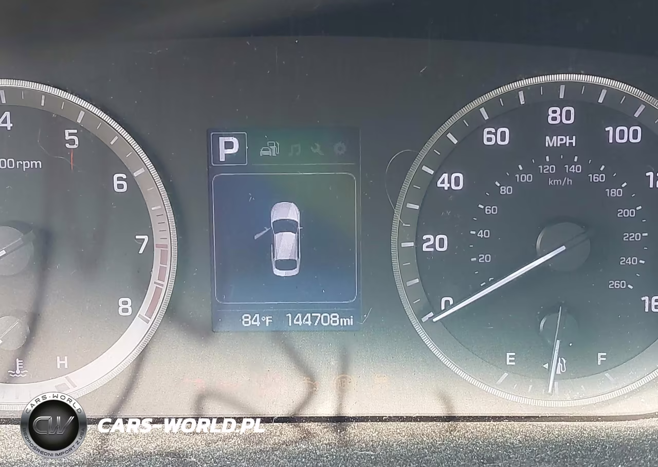 2016 Hyundai Sonata Sport VIN:5NPE34AF8GH300163 - 15