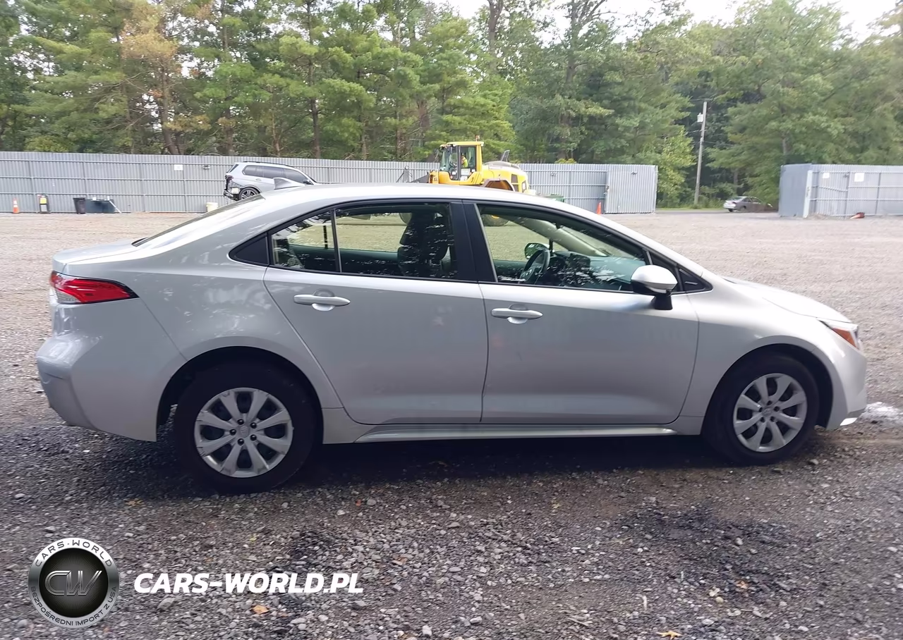 2026 Toyota Corolla Hybrid Hybrid Le VIN:JTDBCMFE3T3128228 - 13
