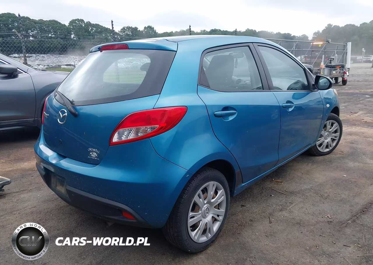 2012 Mazda Mazda2 Sport VIN:JM1DE1KYXC0142226 - 4