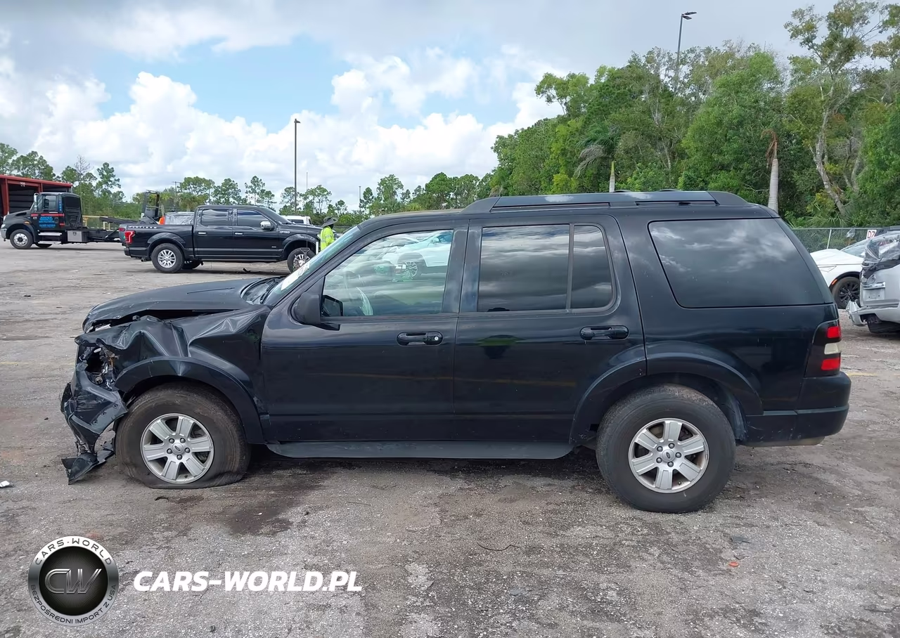2010 Ford Explorer Xlt VIN:1FMEU6DE8AUA24040 - 14