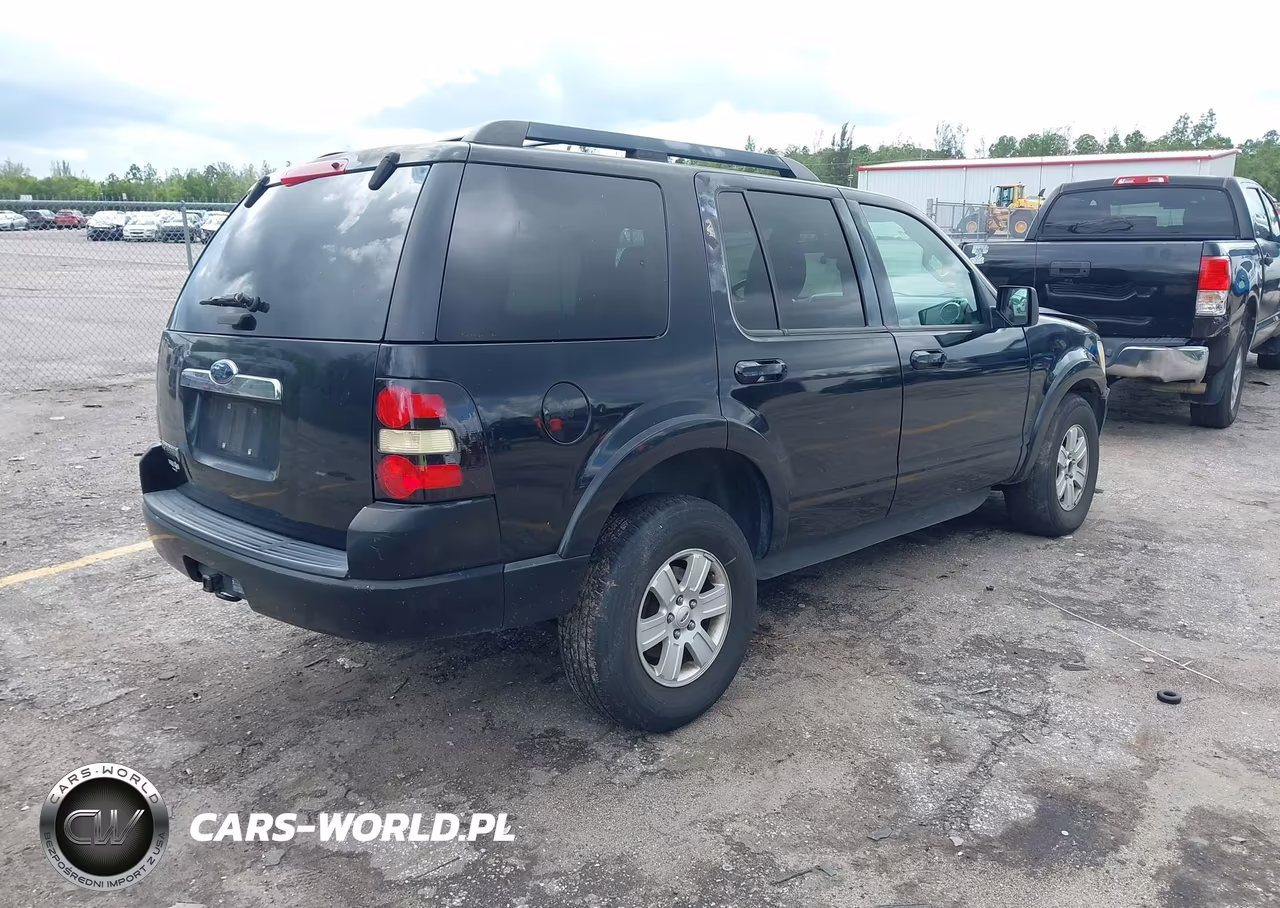 2010 Ford Explorer Xlt VIN:1FMEU6DE8AUA24040 - 4