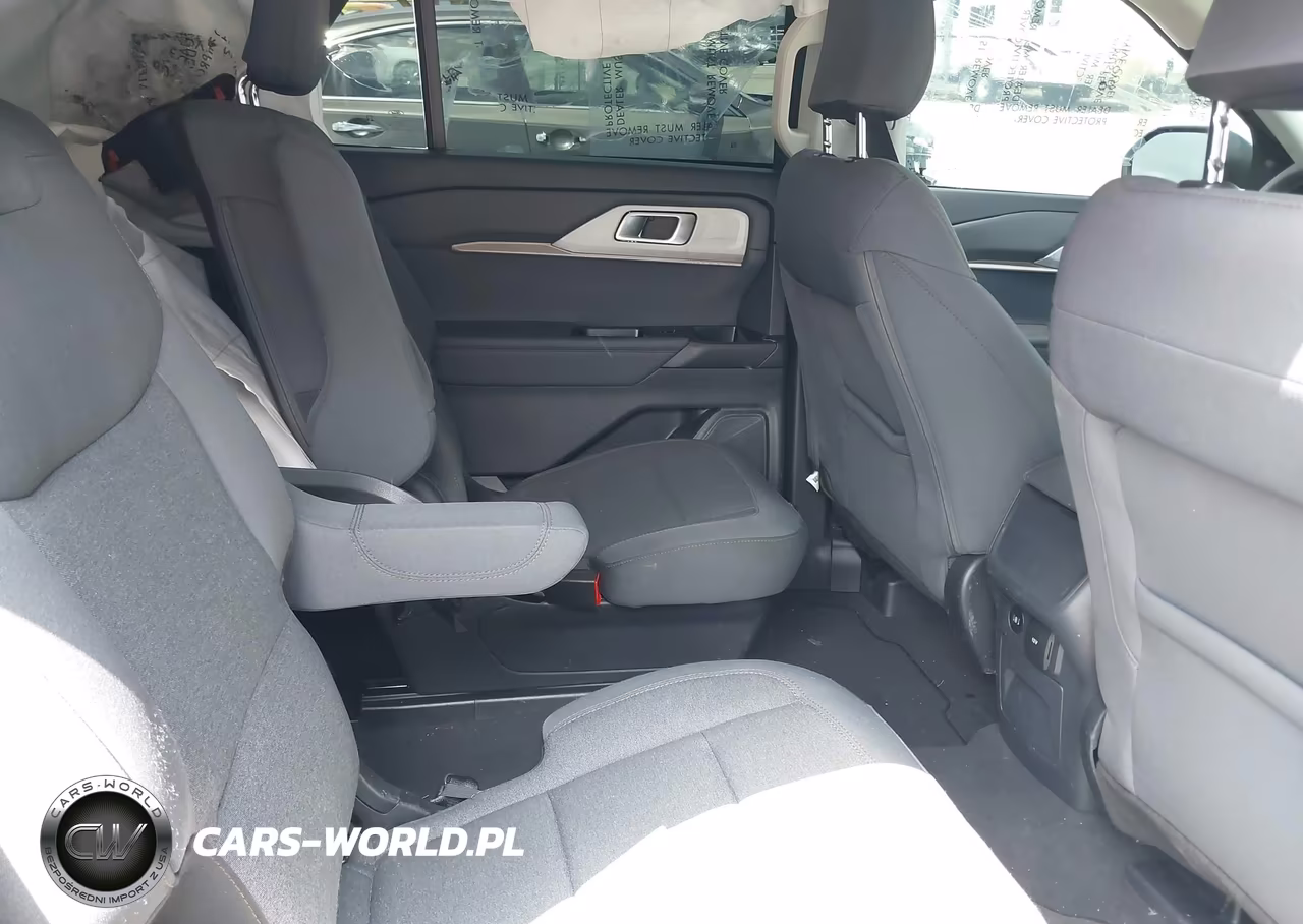 2025 Ford Explorer Active VIN:1FMUK8DHXSGC10783 - 8