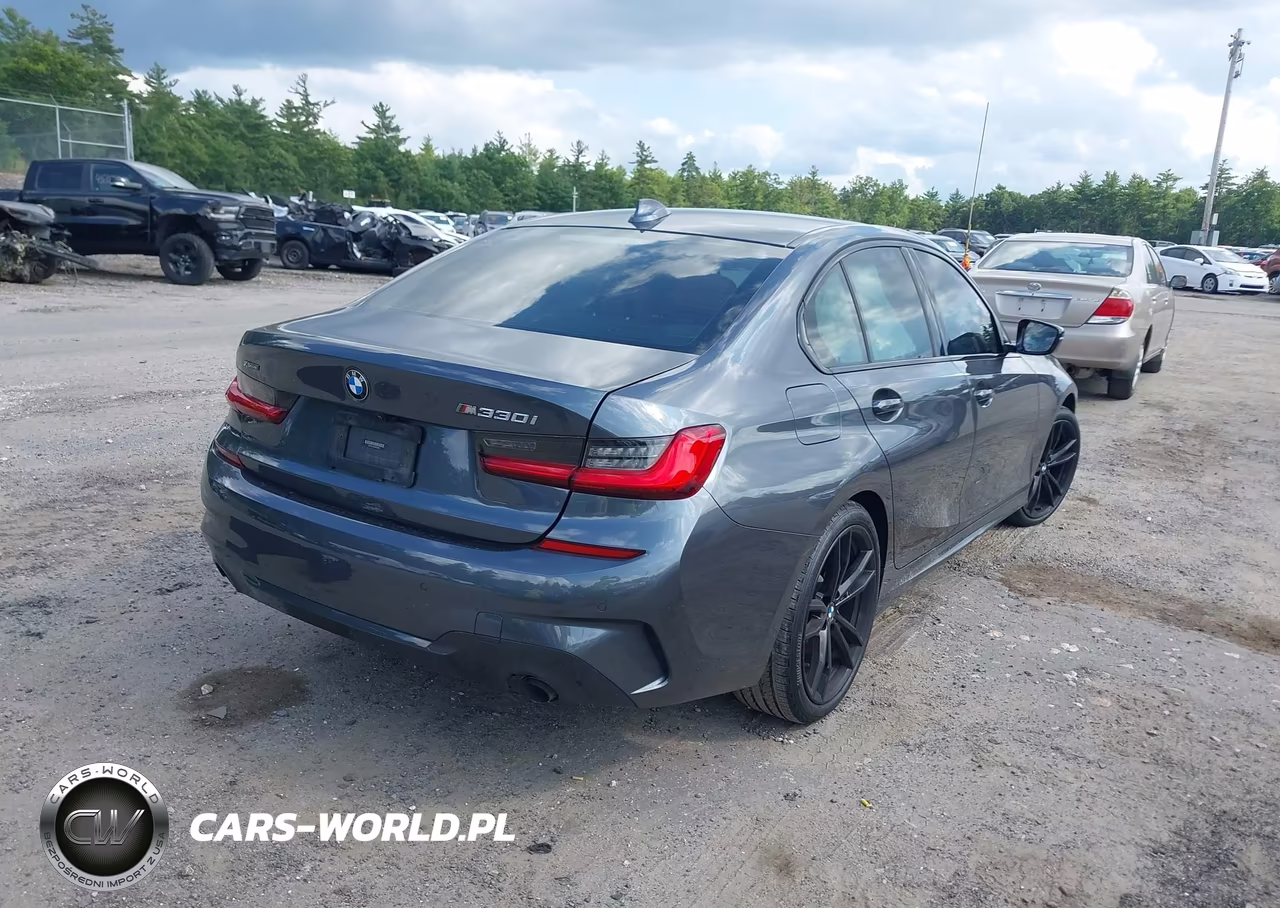 2021 BMW 330I xDrive VIN:3MW5R7J05M8C03882 - 4