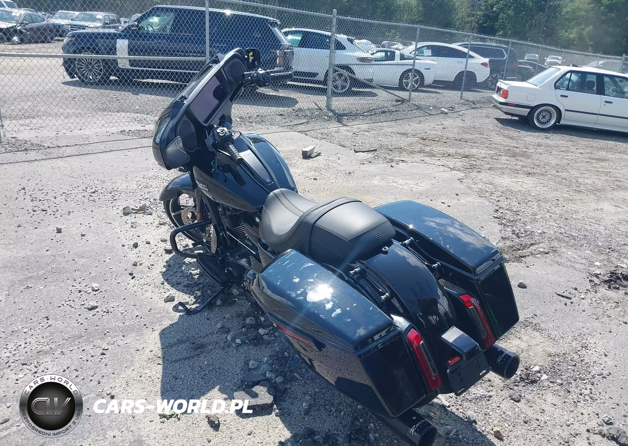 2025 Harley-Davidson Flhx VIN:1HD1KB718SB609657 - 3
