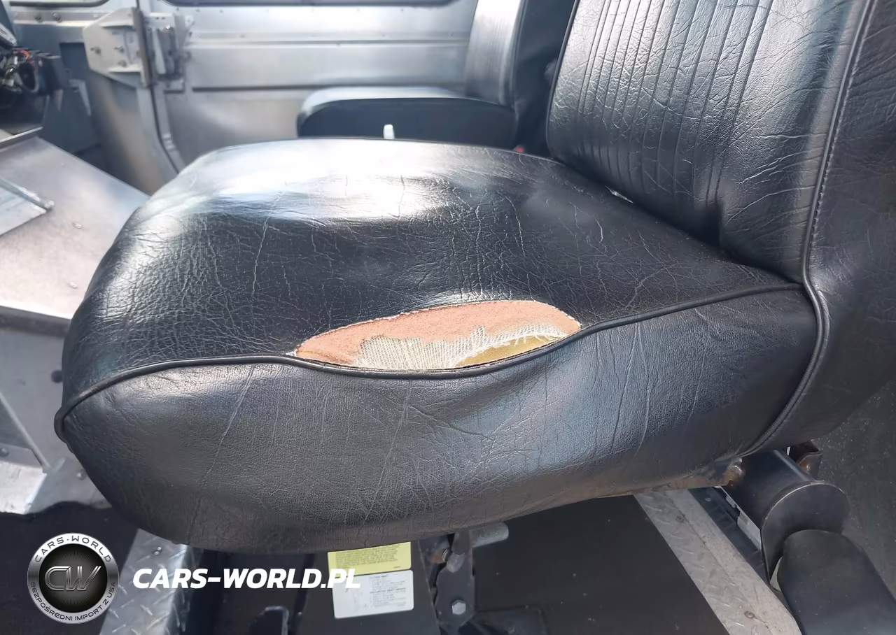 2018 Ford E-350 Stripped VIN:1FC3E3K61JDC35017 - 13