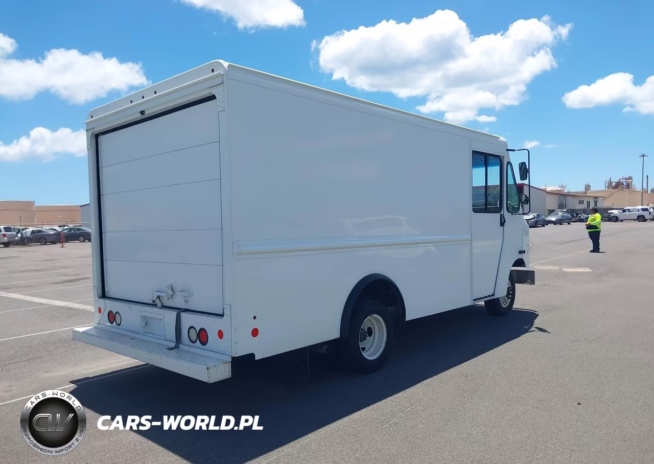2018 Ford E-350 Stripped VIN:1FC3E3K61JDC35017 - 4