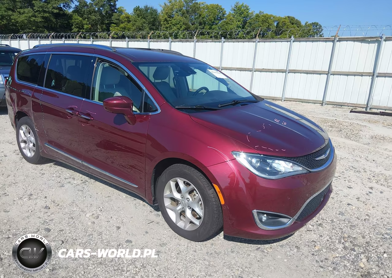 2018 Chrysler Pacifica Touring L Plus